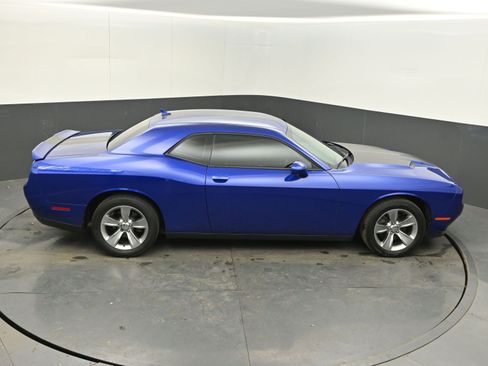 Used 2020 Dodge Challenger SXT w/ Cold Weather Group image 39