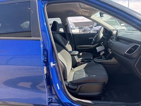 Used 2021 Kia Seltos LX image 12