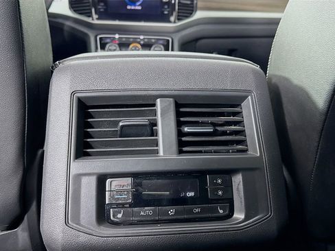 Used 2021 Volkswagen Atlas SEL Premium image 31