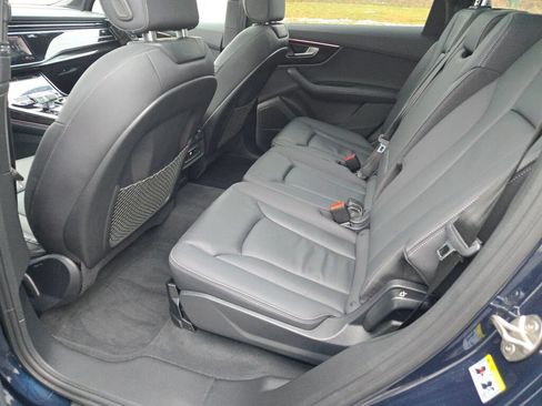 Used 2025 Audi Q7 3.0T Premium Plus AWD/4WD image 17