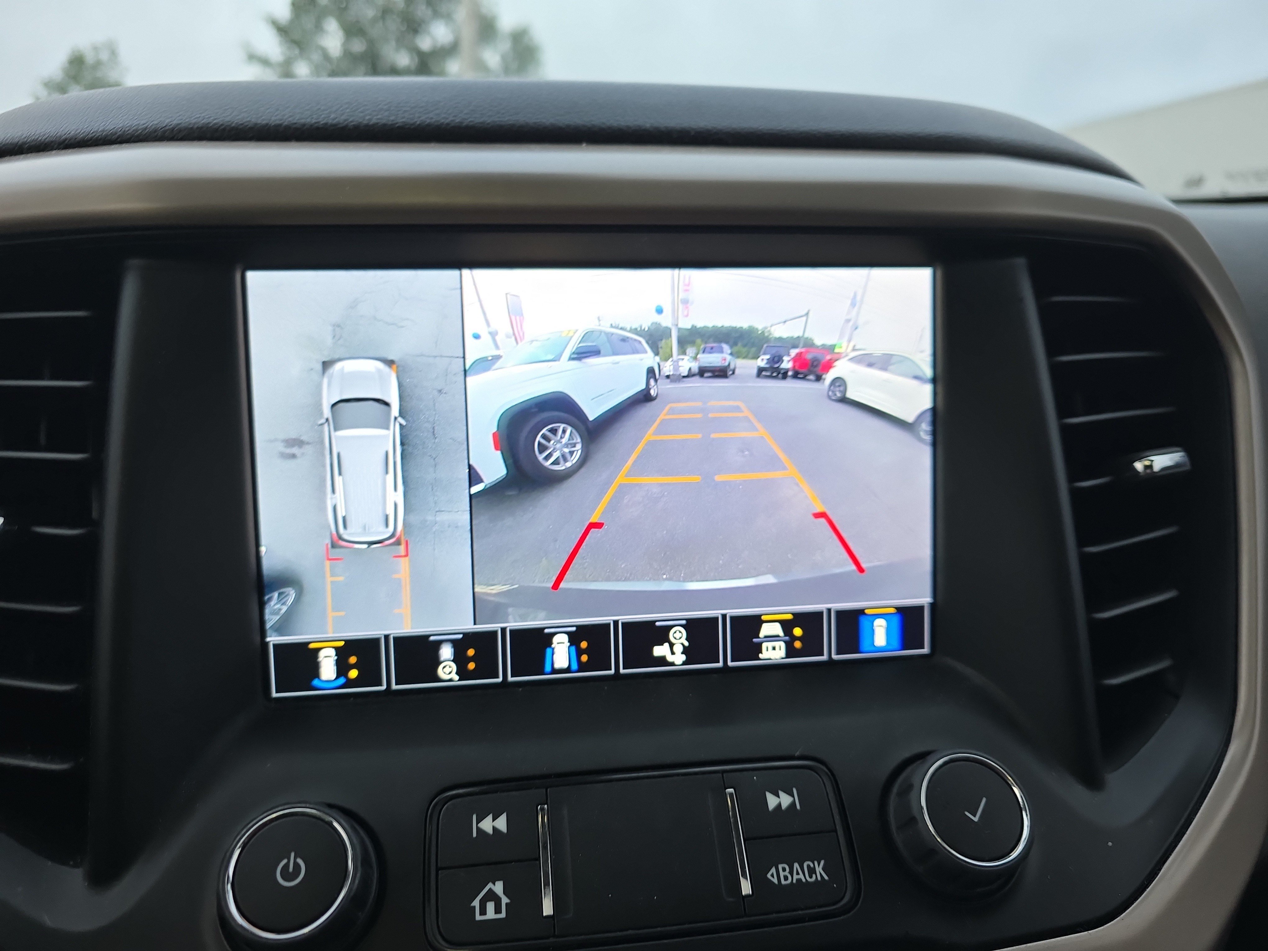 Used 2023 GMC Acadia Denali w/ Denali Technology Package AWD/4WD image 37