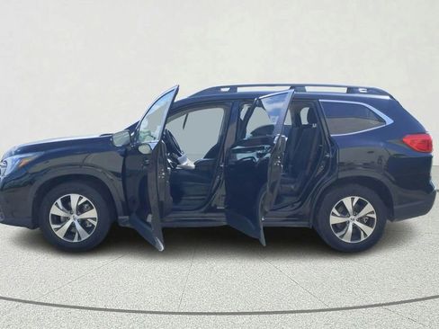 Used 2023 Subaru Ascent Premium AWD/4WD image 11