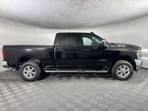 Certified 2026 RAM 2500 Big Horn AWD/4WD image 4