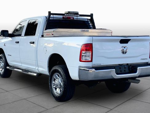 Used 2022 RAM 2500 Tradesman w/ Chrome Appearance Group AWD/4WD image 12