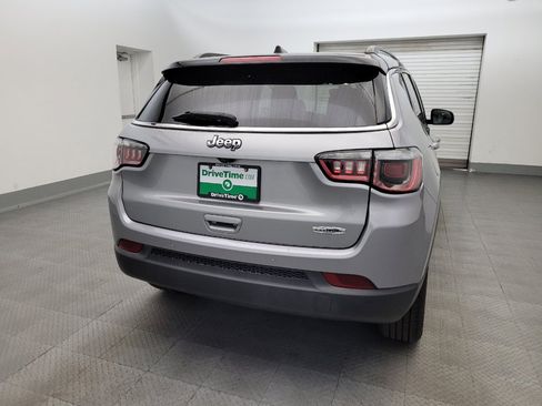 Used 2018 Jeep Compass Latitude w/ Popular Equipment Group FWD image 7