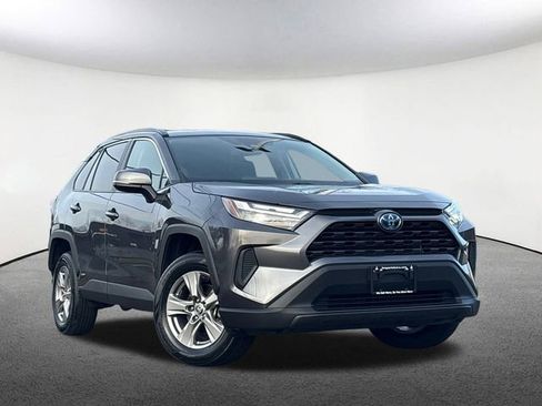 Used 2024 Toyota RAV4 XLE image 2