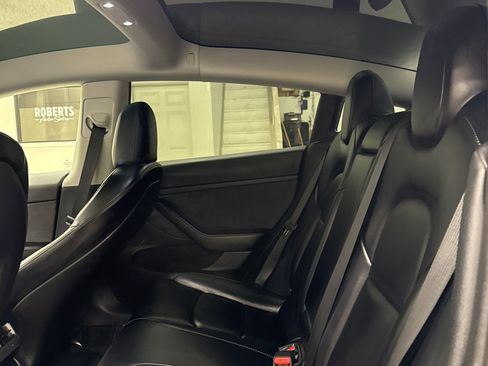 Used 2023 Tesla Model 3 Standard Range image 13