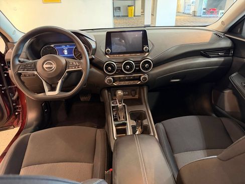 Used 2025 Nissan Sentra SV FWD image 32