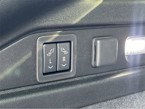 New 2026 Cadillac Lyriq V w/ Exterior Carbon Fiber Package image 13