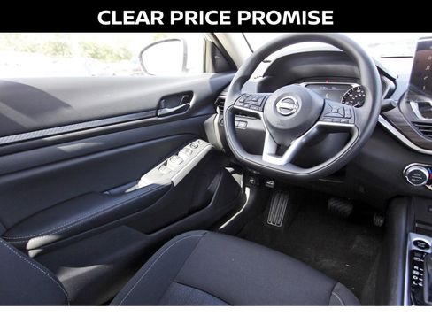 New 2026 Nissan Altima 2.5 SV FWD image 10