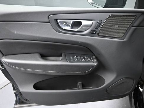 Used 2023 Volvo XC60 T8 Ultimate w/ Climate Package image 13