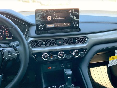 Used 2025 Acura Integra image 6