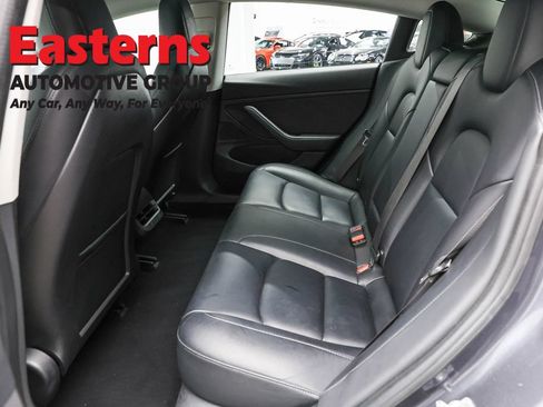 Used 2018 Tesla Model 3 Mid Range RWD image 16
