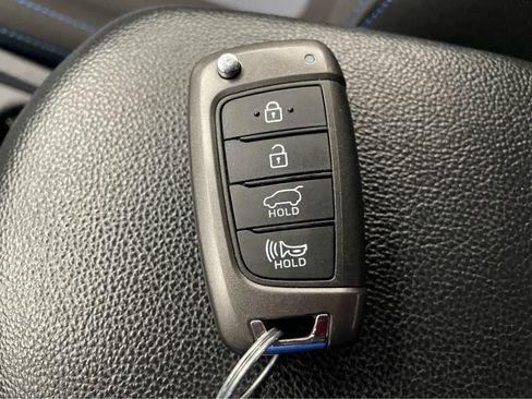 Used 2020 Hyundai Veloster 2.0 FWD image 21