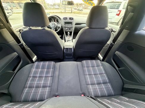 Used 2012 Volkswagen Golf 2-Door FWD image 19