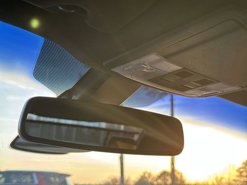 Used 2013 Ford Taurus SHO image 27