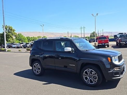 Used 2017 Jeep Renegade Limited AWD/4WD image 2