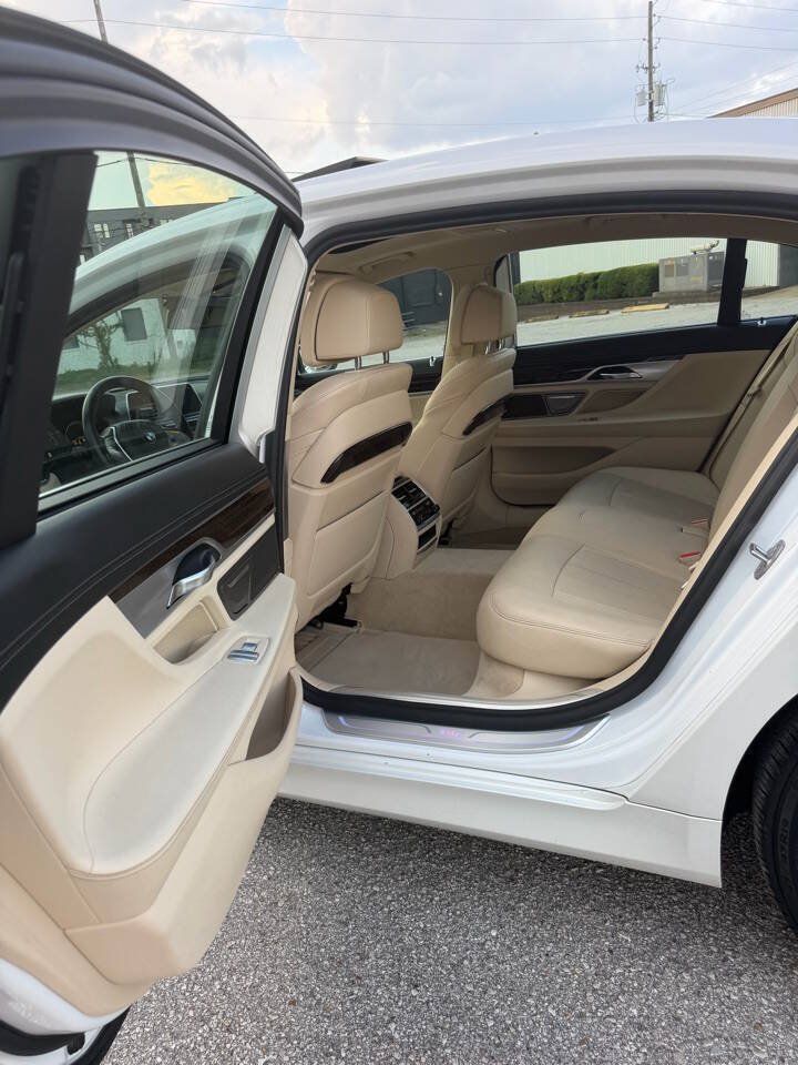 Used 2017 BMW 740i RWD image 22