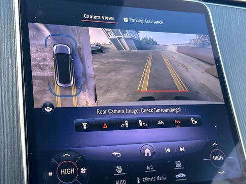 Used 2023 Mercedes-Benz EQE 500 4MATIC Sedan image 19