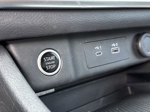 Used 2023 Nissan Rogue SV AWD/4WD image 32