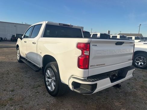 Used 2020 Chevrolet Silverado 1500 Custom w/ Custom Value Package image 6