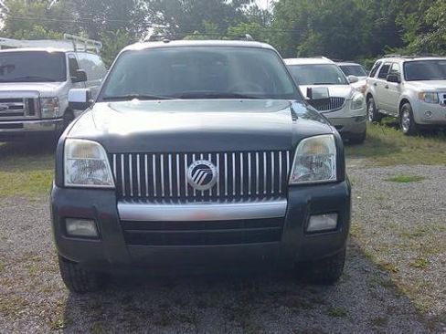 Used 2009 Mercury Mountaineer Premier image 2