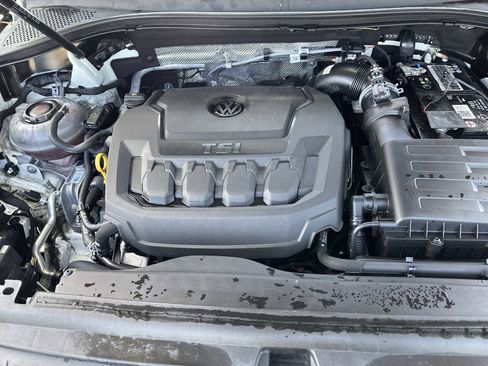 Certified 2023 Volkswagen Tiguan SE R-Line FWD image 12