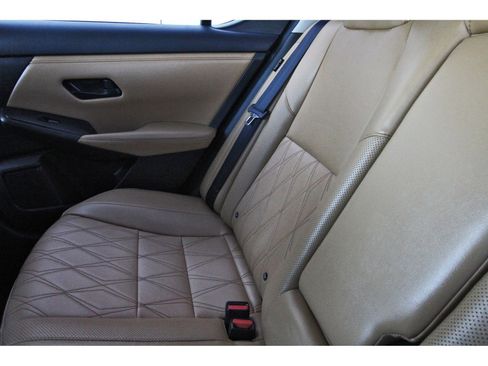 Used 2024 Nissan Sentra SV w/ SV Premium Package image 14