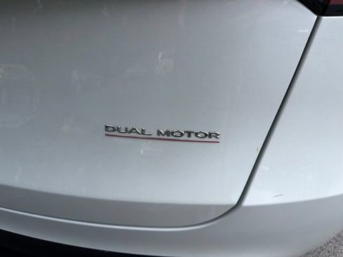 Used 2023 Tesla Model Y Performance AWD/4WD image 15