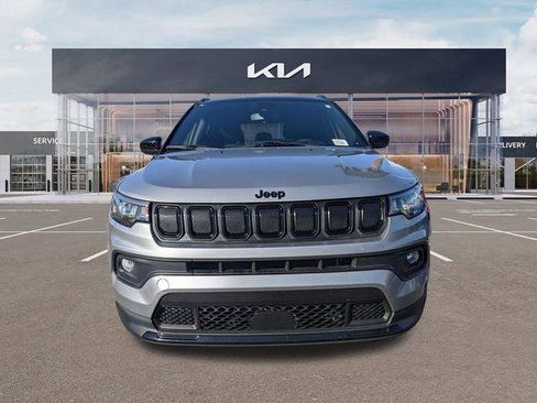 Certified 2022 Jeep Compass Latitude FWD image 12