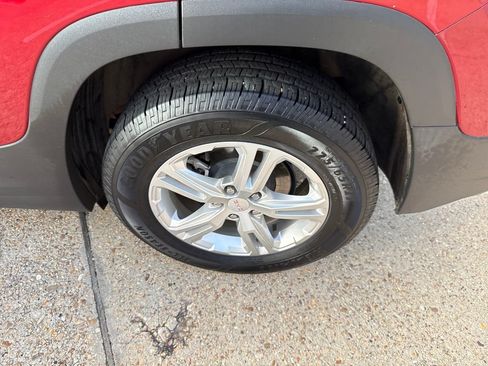 Used 2022 GMC Terrain SLE FWD image 40