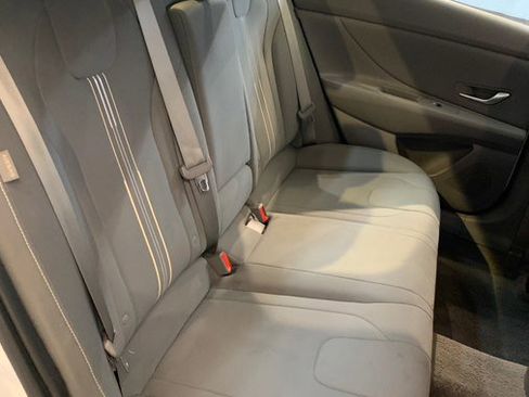 Used 2025 Hyundai Elantra SEL image 47