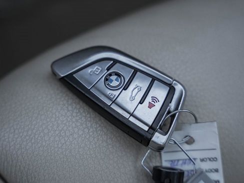 Used 2019 BMW 740i 740i w/ M Sport Package image 45