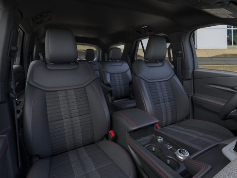 New 2026 Ford Explorer ST-Line image 10