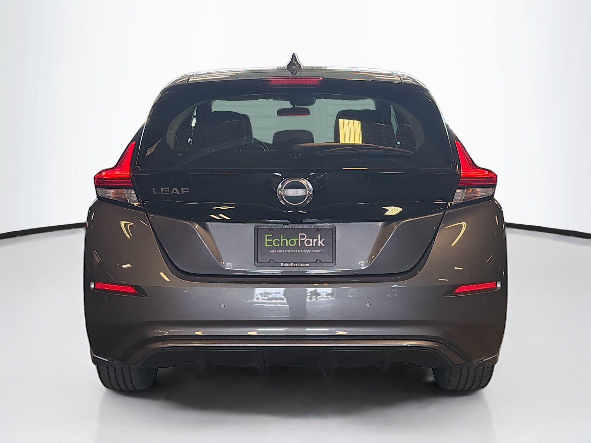 Used 2025 Nissan Leaf S FWD image 7