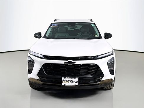 Used 2025 Chevrolet Trax ACTIV w/ Driver Confidence Package FWD image 4