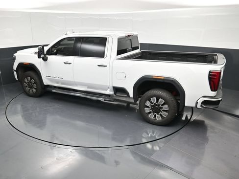Used 2025 GMC Sierra 2500 Denali AWD/4WD image 53