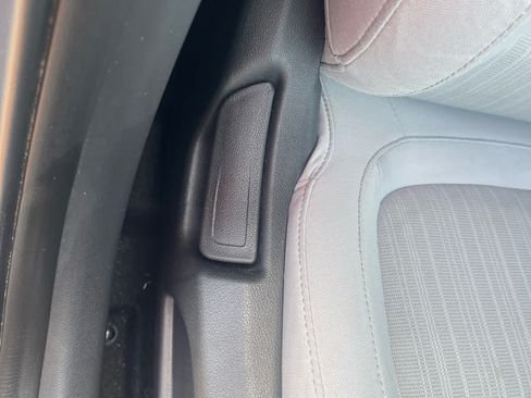 Used 2023 Hyundai Kona SEL AWD/4WD image 32