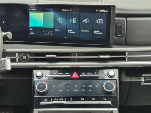 Used 2025 Hyundai Santa Fe SEL image 25