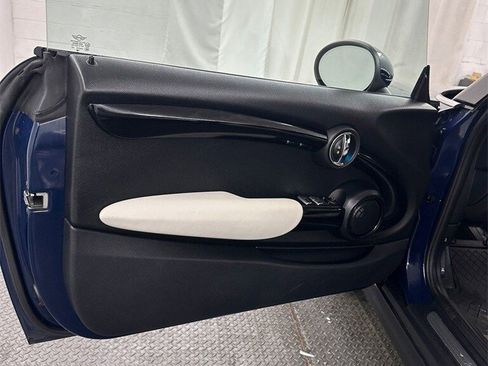 Used 2019 MINI Cooper S image 8