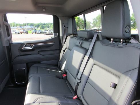 New 2026 GMC Sierra 1500 Elevation w/ Elevation Premium Package AWD/4WD image 16