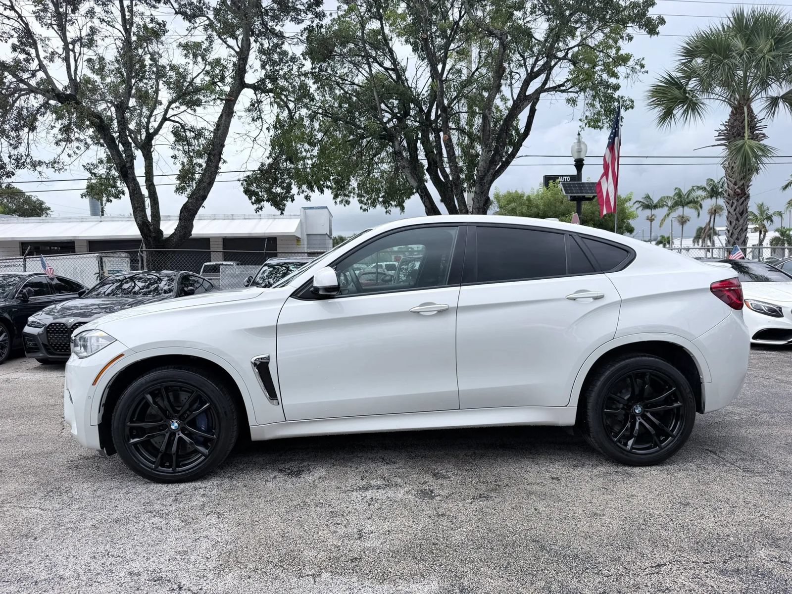 Used 2016 BMW X6 M AWD/4WD image 17