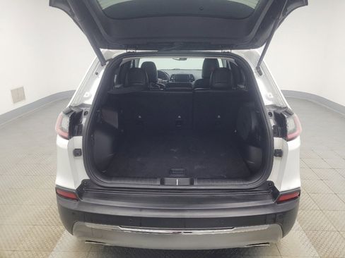 Used 2021 Jeep Cherokee Limited w/ Mopar Interior Package AWD/4WD image 29