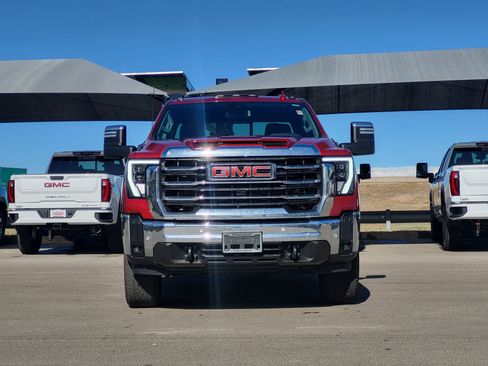 Used 2024 GMC Sierra 2500 SLT w/ SLT Premium Package image 2