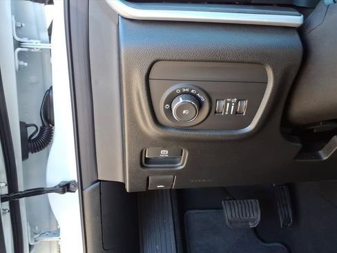 New 2025 Jeep Grand Cherokee L Limited image 19