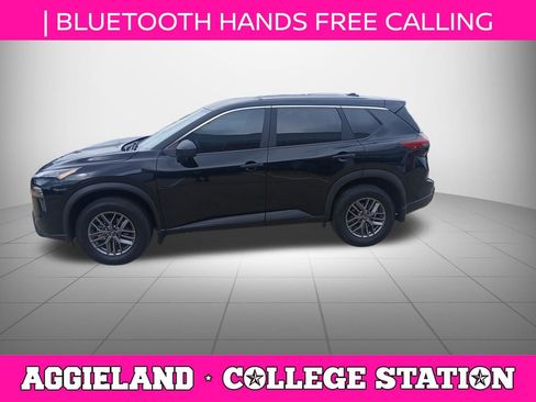 Used 2025 Nissan Rogue S image 7