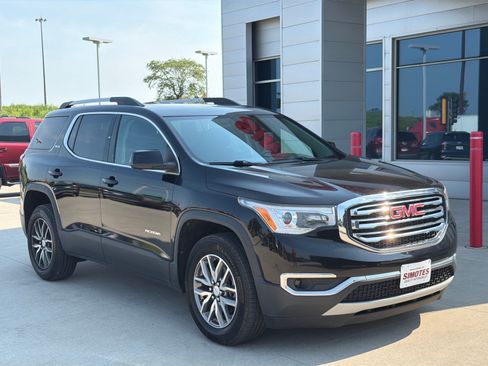 Used 2018 GMC Acadia SLE w/ Driver Alert Package I AWD/4WD image 2