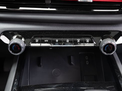 Used 2024 Chevrolet Silverado EV RST image 34