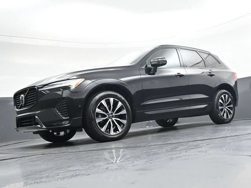 Used 2024 Volvo XC60 B5 Plus AWD/4WD image 36