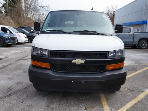 Used 2023 Chevrolet Express 3500 LS image 3